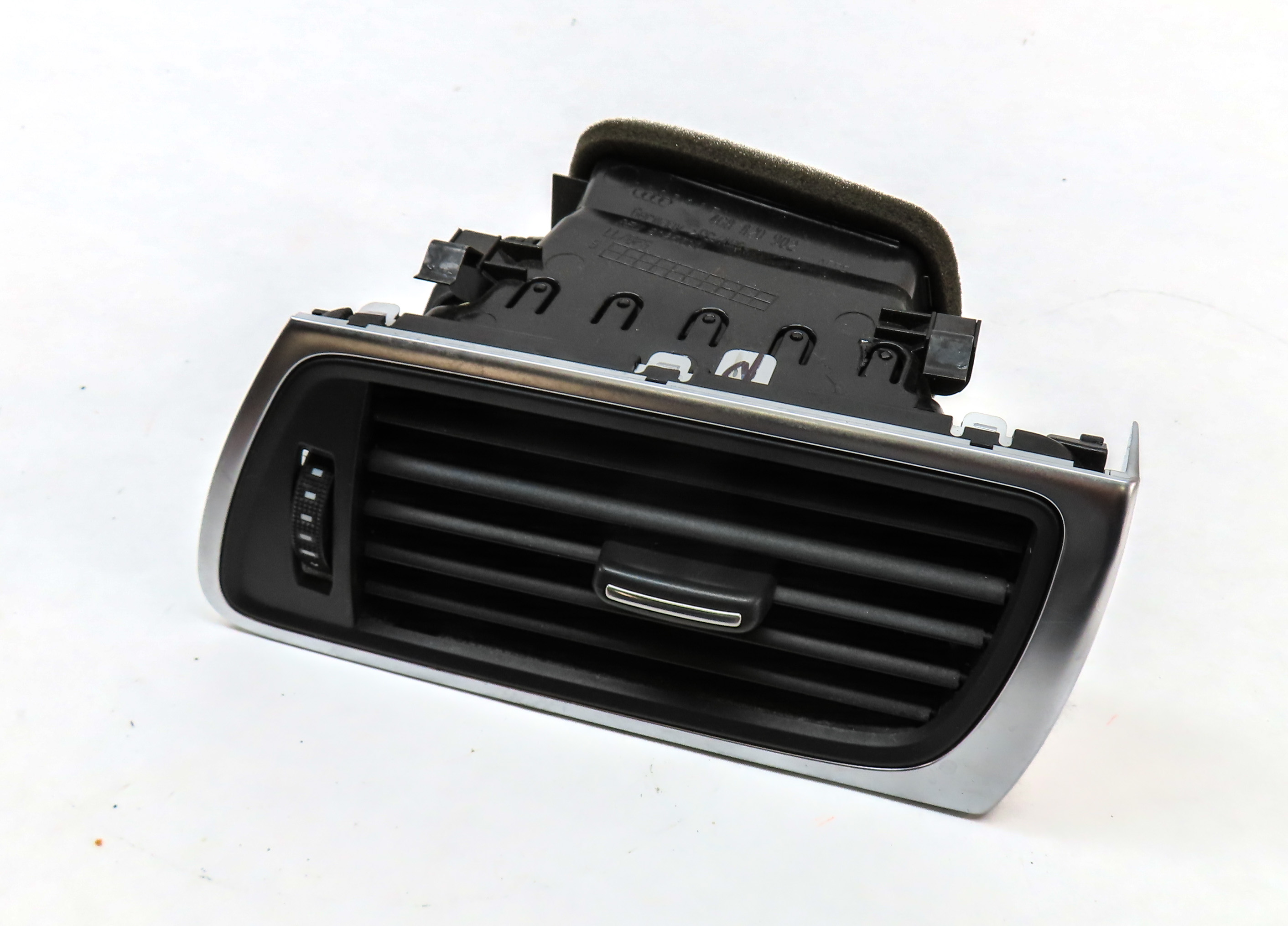 2012 AUDI A7 (C7 4G8) FRONT RIGHT PASSENGER OUTER DASH HEAT AIR AC VENT (BLACK) — exact item pictured